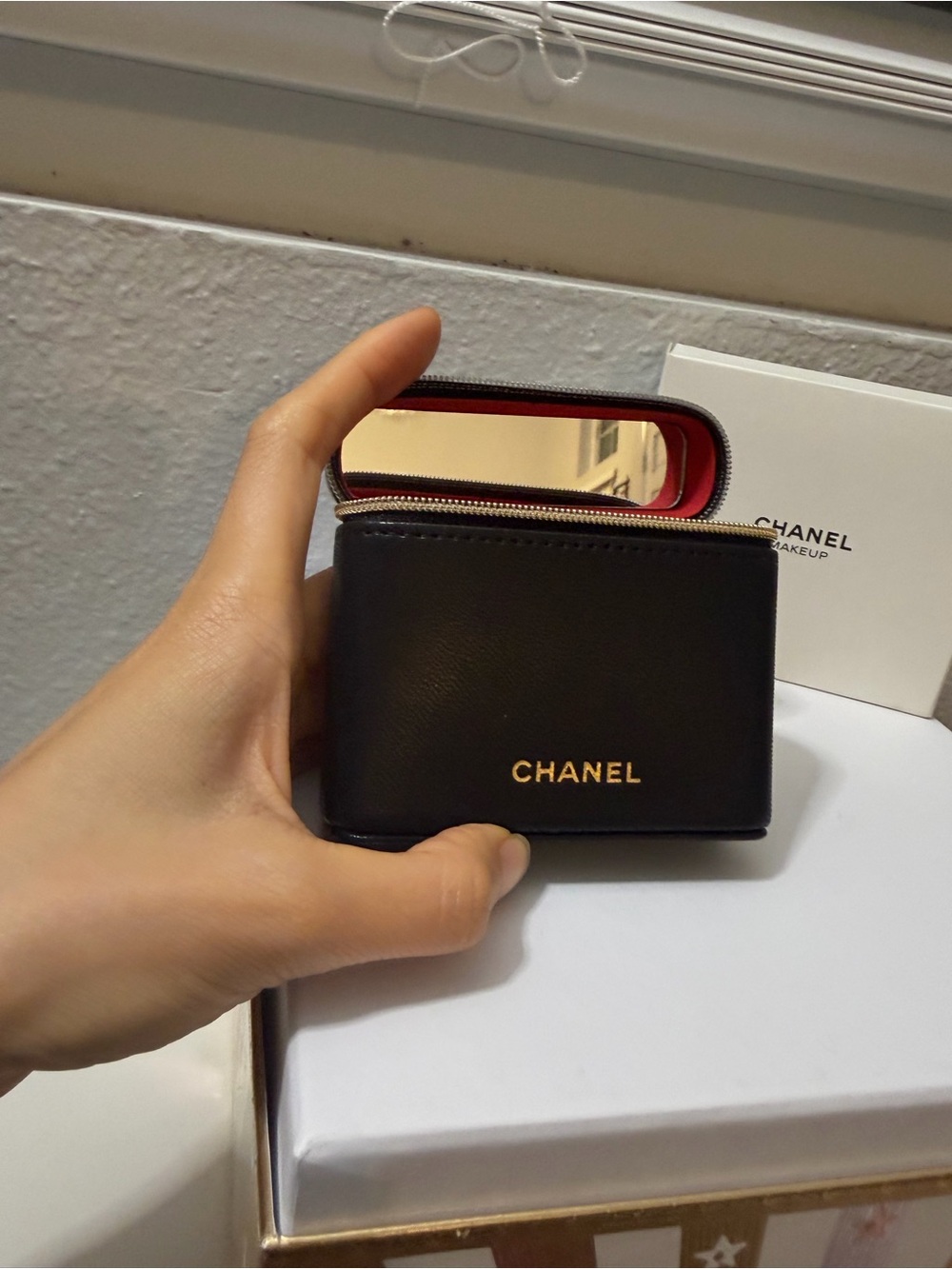 CHANEL Black Leather Cosmetic Case with Gold Zip and Logo - Picture 4 of 9